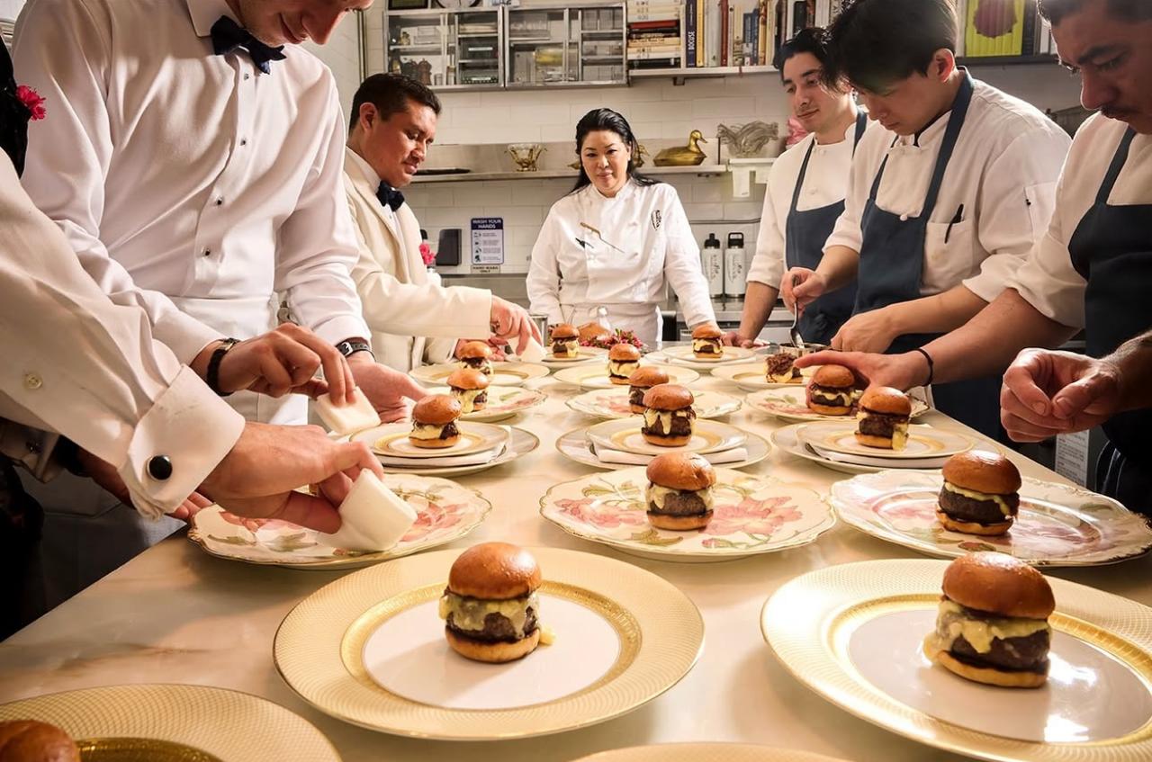 Le Burger on the table